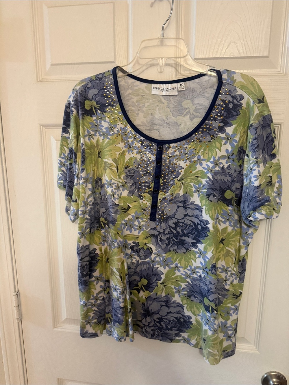 Rebecca Malone Navy and Green Floral Short-Sleeve Henley Top